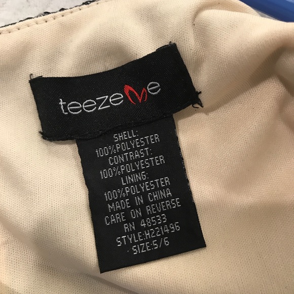 Black Mini with Sequin Detail - Picture 4 of 4